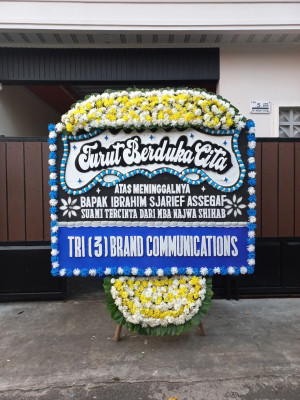 Papan Bunga Duka di Cihamerang